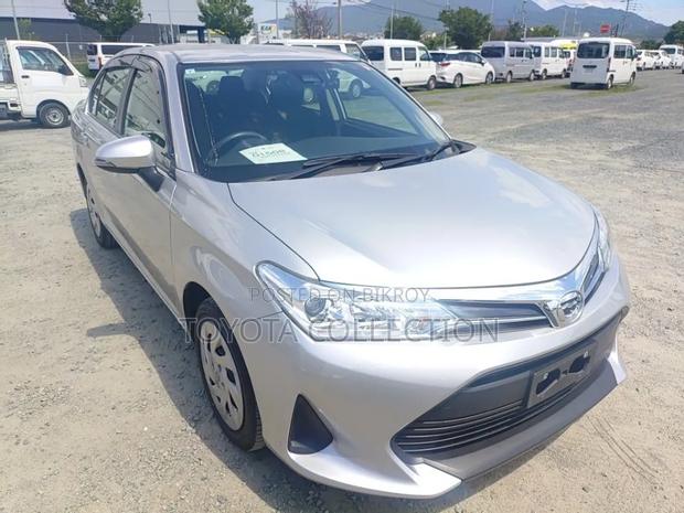 Toyota Axio 2021 Silver