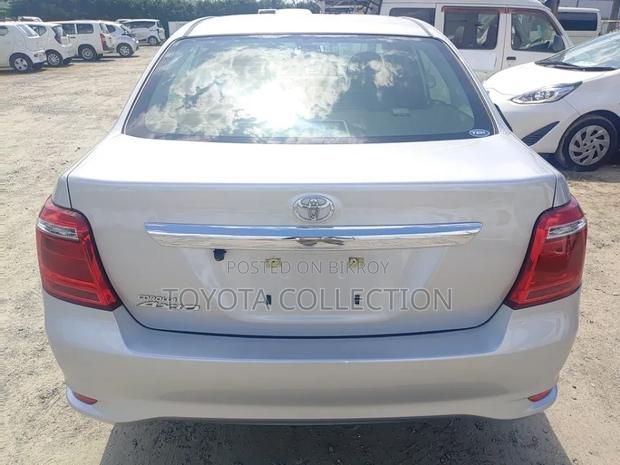 Toyota Axio 2021 Silver