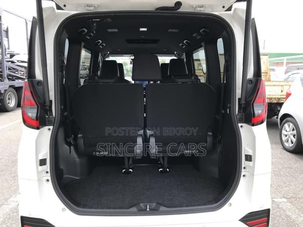 Toyota Noah 2022 Pearl