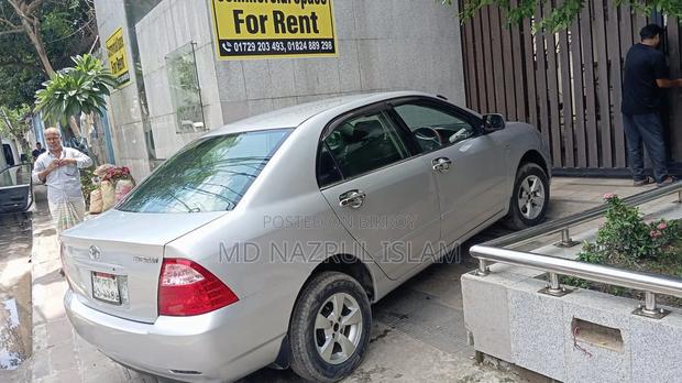 Toyota Corolla 2004 Silver