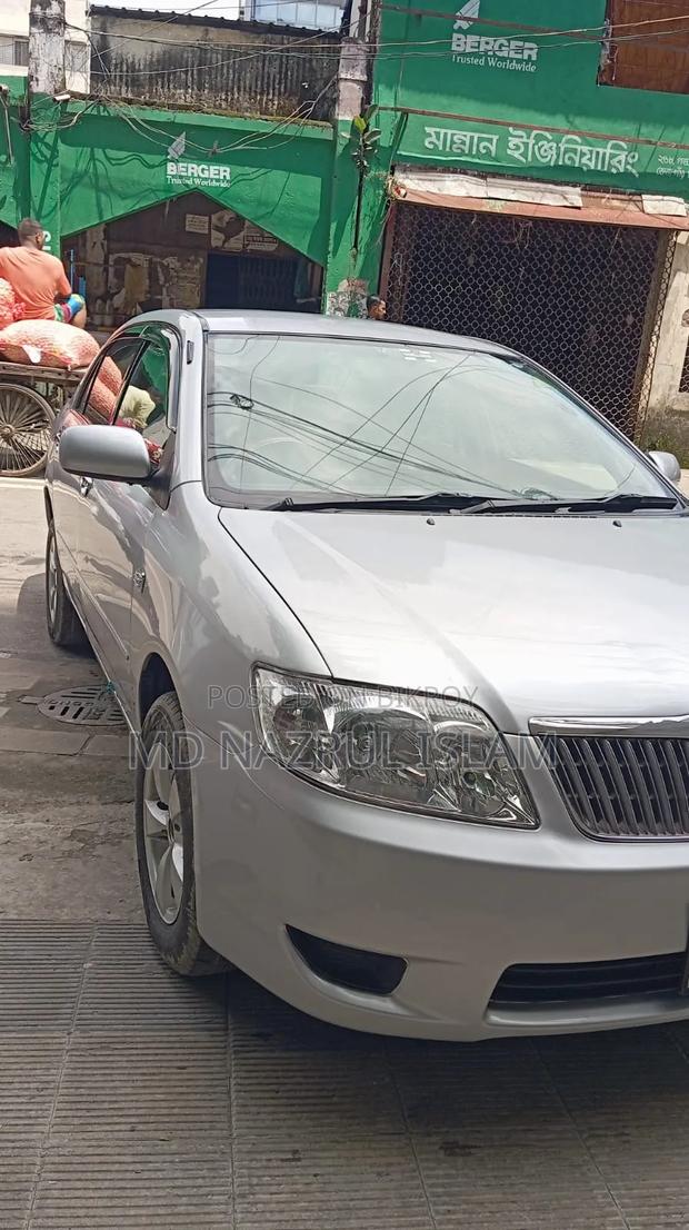 Toyota Corolla 2004 Silver