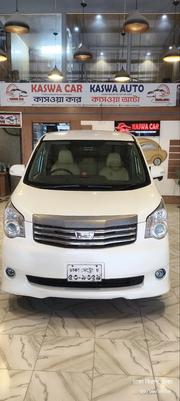 Toyota Noah 2.0 143hp AWD (7 Seater) 2011 Pearl for sale