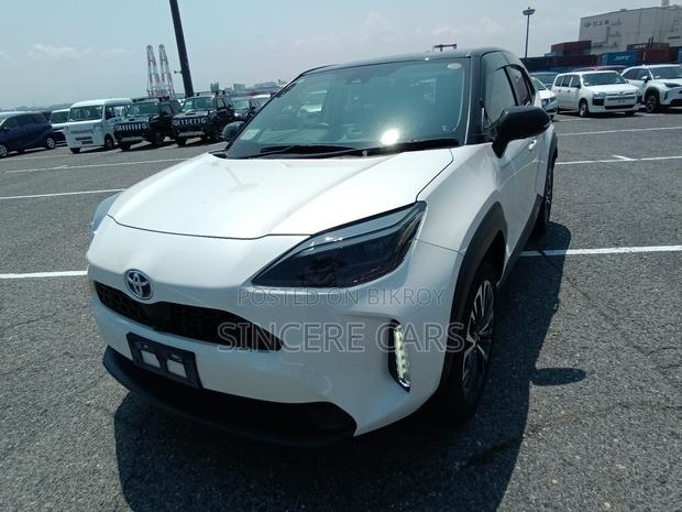 Toyota Yaris Cross 2021 Pearl
