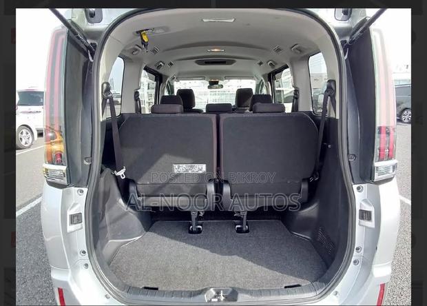 Toyota Noah 2.0 FWD (8 Seater) 2021 Silver
