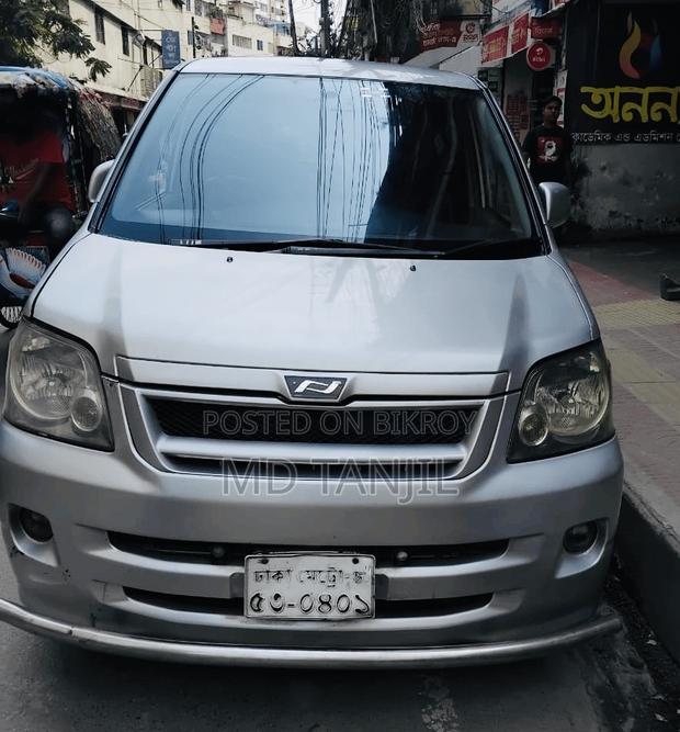 Toyota Noah 2.0 FWD (8 Seater) 2004 Silver