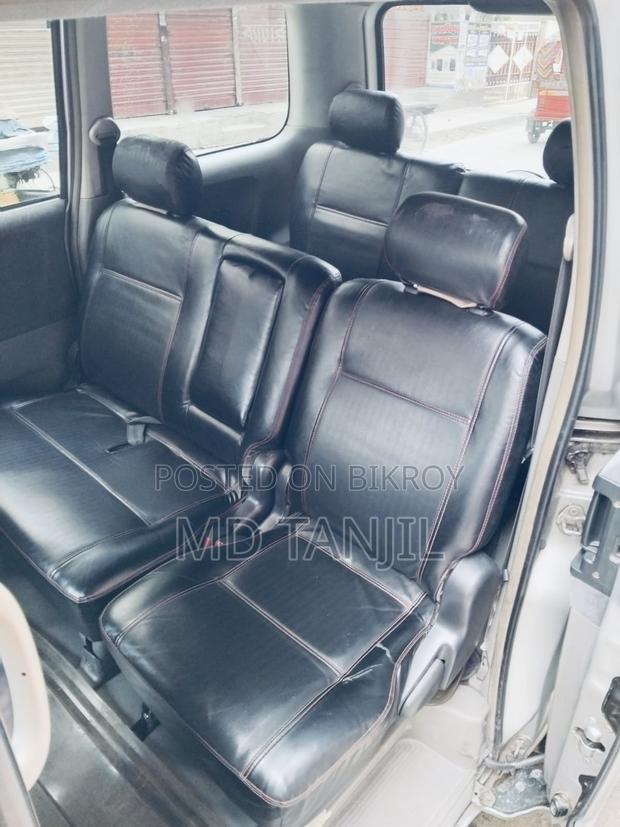 Toyota Noah 2.0 FWD (8 Seater) 2004 Silver