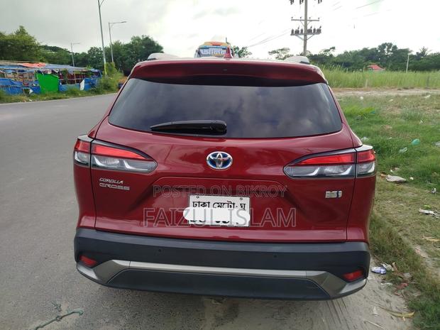 Toyota Corolla Cross 1.8 Hybrid FWD 2021 Red
