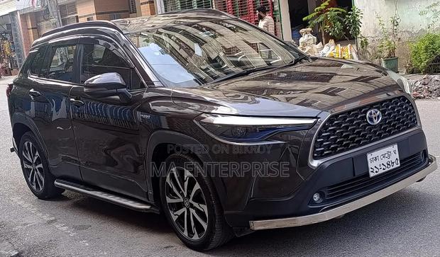 Toyota Corolla Cross 2021 Brown