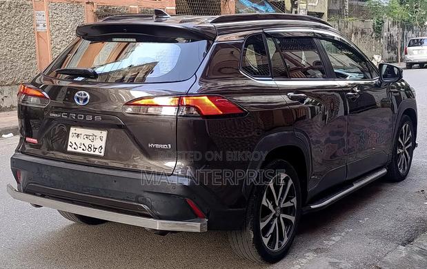 Toyota Corolla Cross 2021 Brown