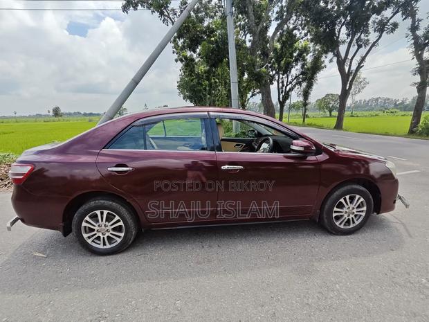 New Toyota Premio 2008 Maroon