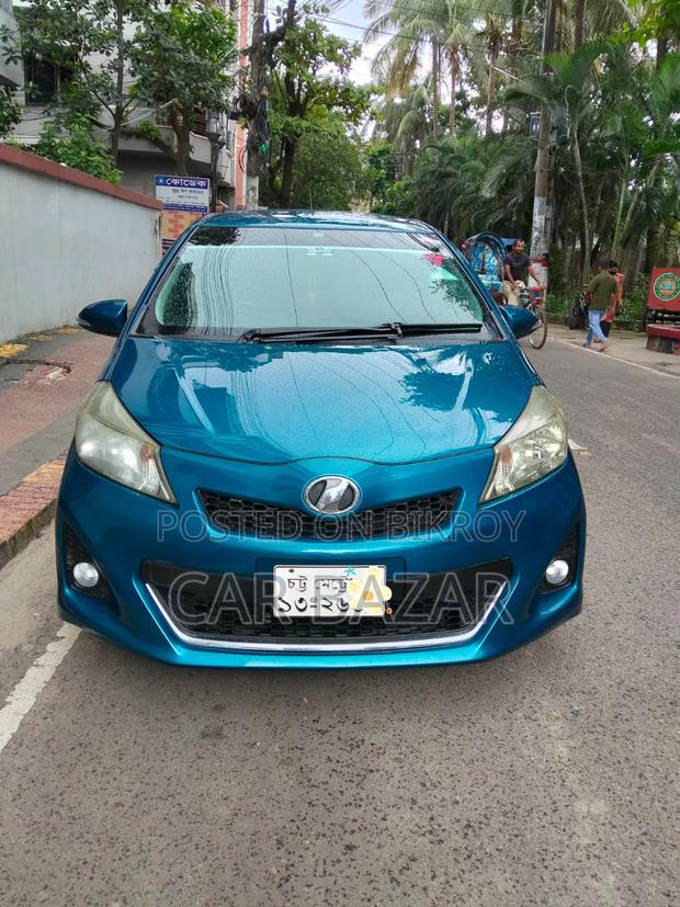 Toyota Vitz 1.5 FWD 5dr 2011 Blue