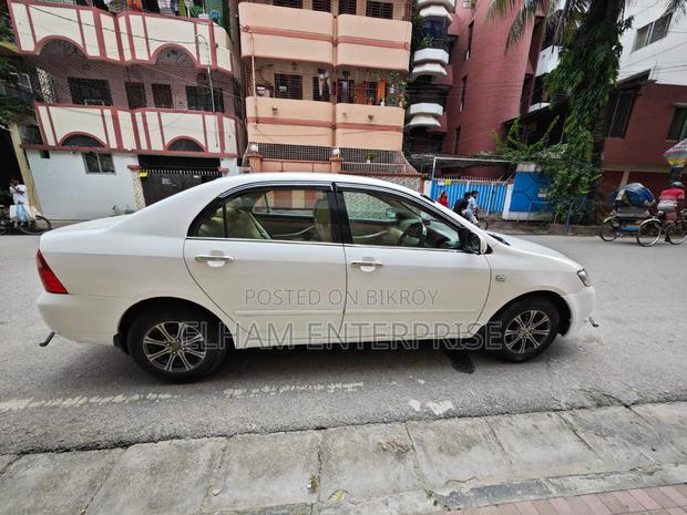 Toyota Corolla 1.4 D Automatic 2004 White