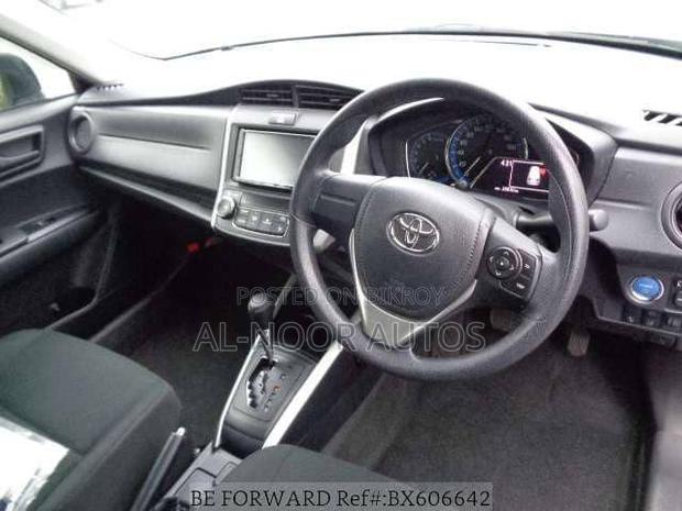 Toyota Corolla Fielder 1.5 Hybrid FWD 2021 Silver
