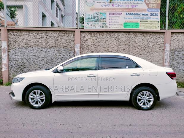 Toyota Premio 1.5 FWD 2017 Pearl