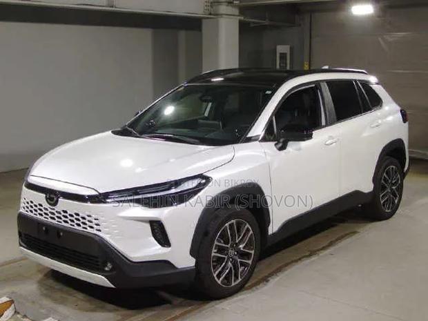 New Toyota Corolla Hybrid LE 2025 White