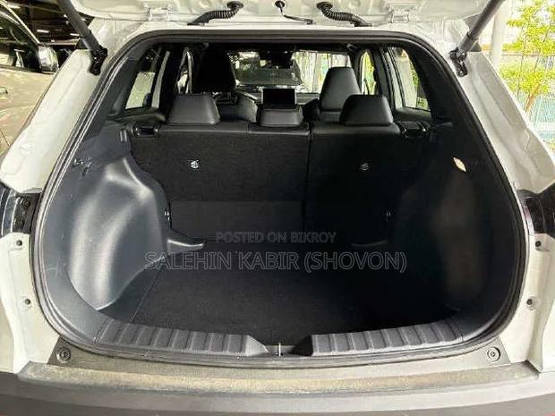 New Toyota Corolla Hybrid LE 2025 White