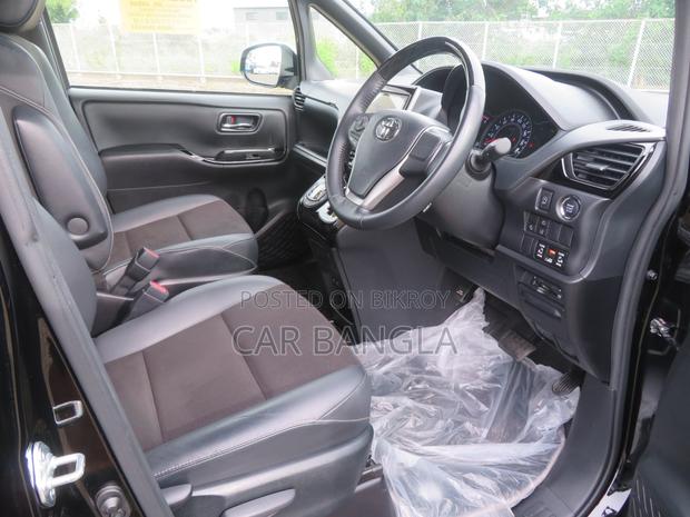 Toyota Noah 2021 Black