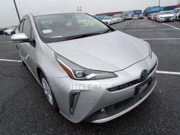 Toyota Prius 2021 Silver