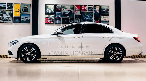 Mercedes-Benz E200 2016 Pearl