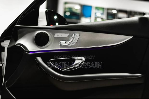 Mercedes-Benz E200 2016 Pearl