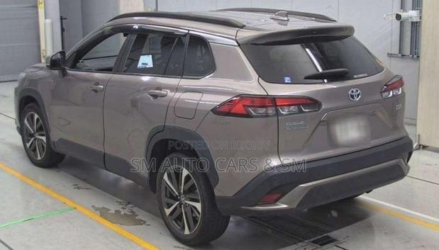 Toyota Corolla Cross 2022 Brown