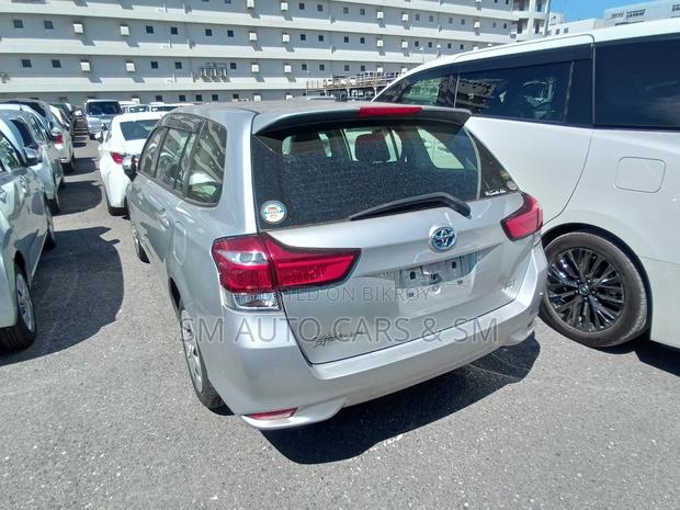 Toyota Corolla Fielder 2020 Silver