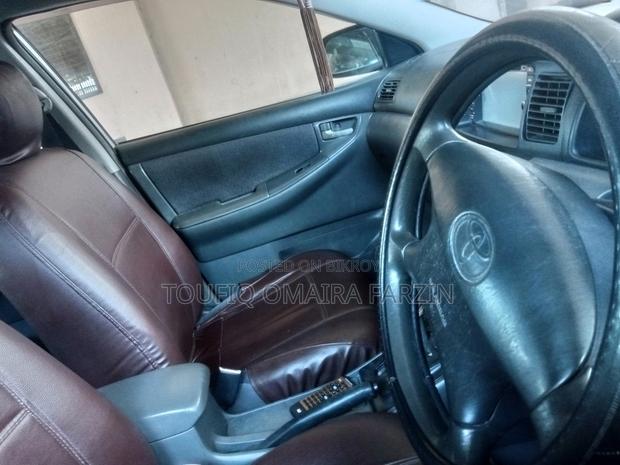 Toyota Corolla 2004 Silver