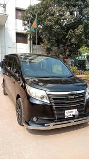 Toyota Noah 2016 Black for sale