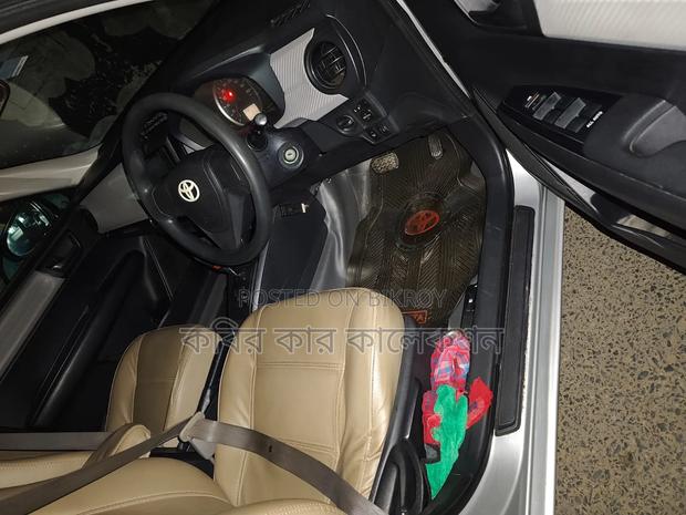 Toyota Axio 2012 Beige