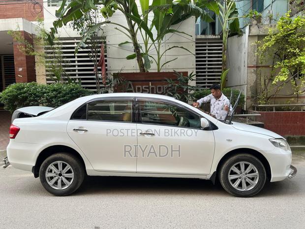 Toyota Axio 2011 White