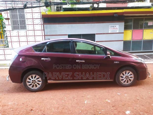Toyota Prius 2015 Maroon