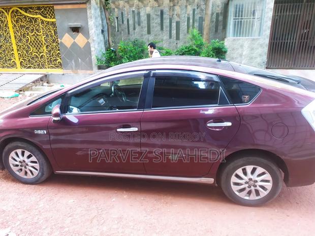 Toyota Prius 2015 Maroon