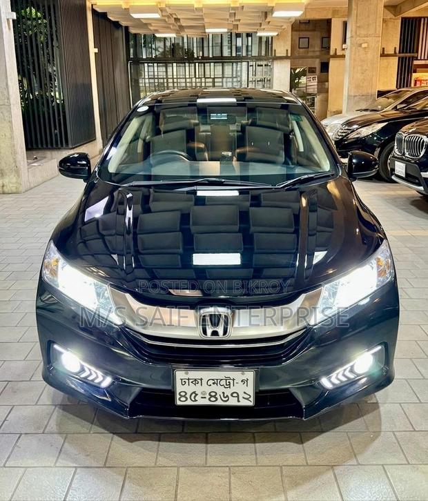 Honda Grace 1.5 Hybrid AWD 2015 Black