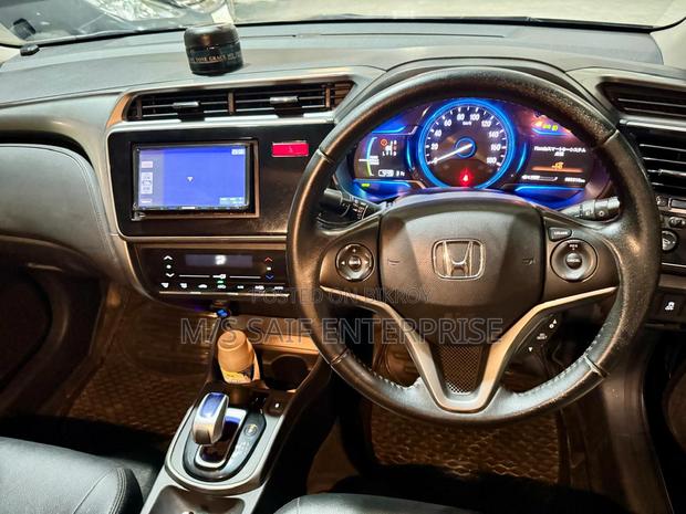 Honda Grace 1.5 Hybrid AWD 2015 Black