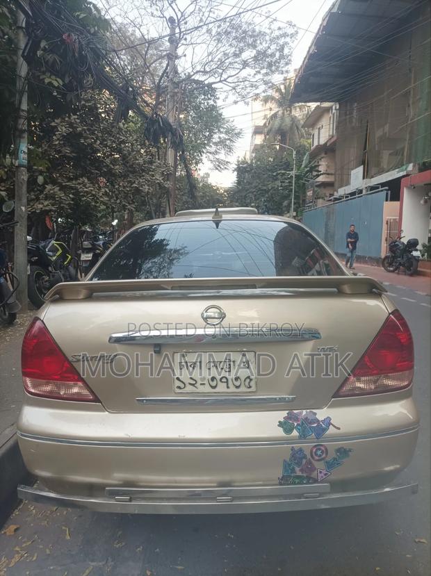 Nissan Sunny 2007 Gold