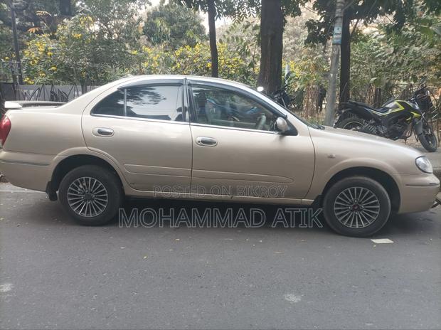 Nissan Sunny 2007 Gold