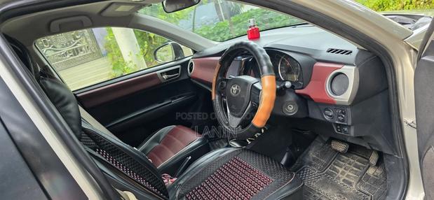 Toyota Axio 1.5 G 2WD 2012 Gold