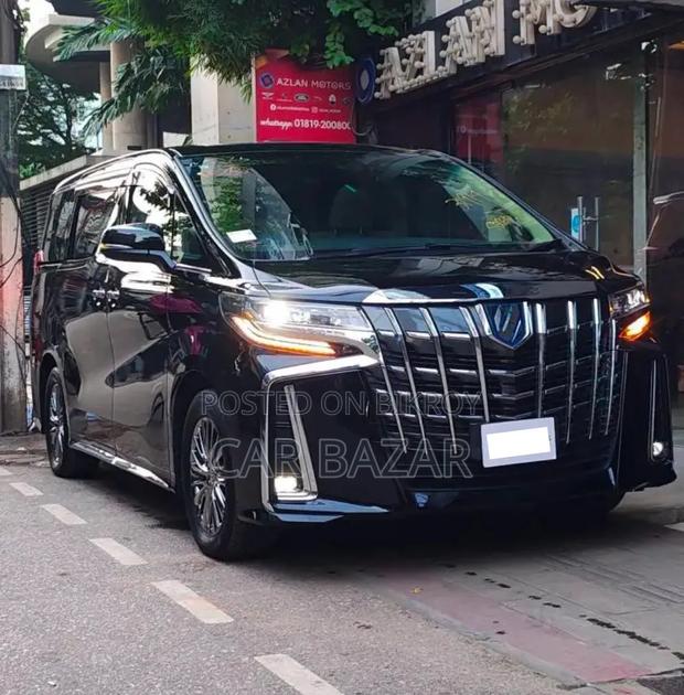 Toyota Alphard 2.5 Hybrid AWD 2021 Black