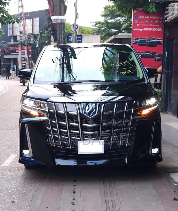 Toyota Alphard 2.5 Hybrid AWD 2021 Black
