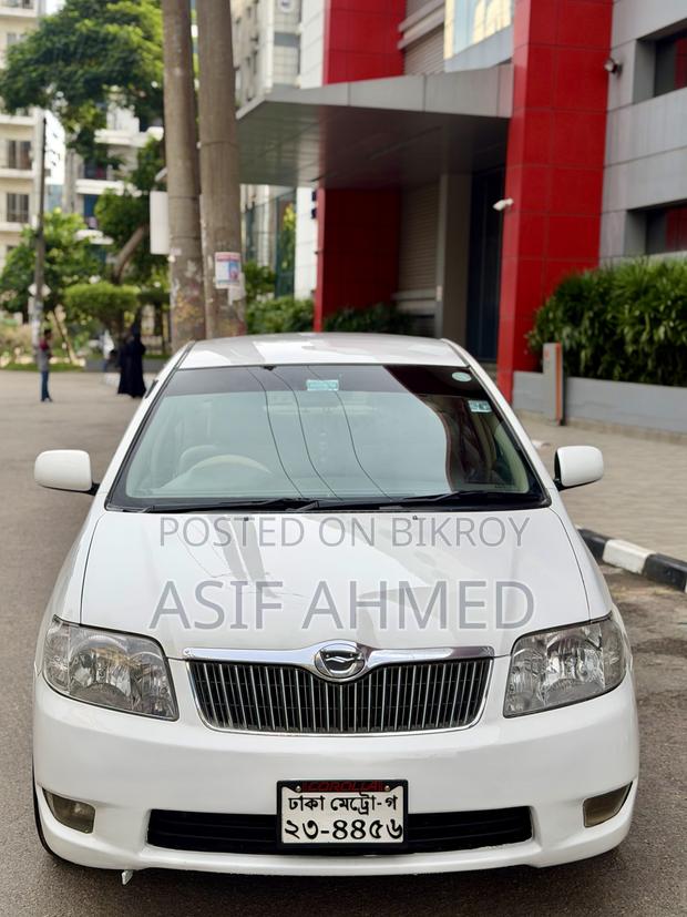Toyota Corolla Sedan Automatic 2005 White