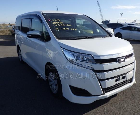 Toyota Noah 2.0 FWD (8 Seater) 2021 Pearl