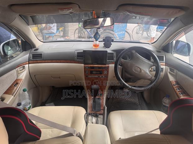 Toyota Corolla Sedan Automatic 2004 White