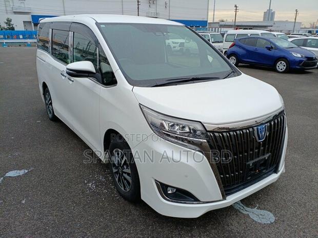 Toyota Esquire 2020 Pearl
