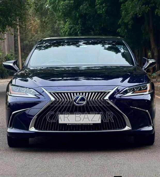 Lexus ES 300h Luxury 2021 Black