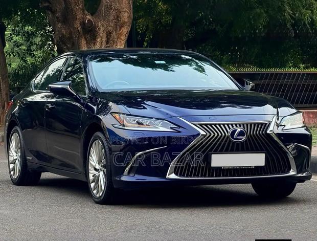 Lexus ES 300h Luxury 2021 Black