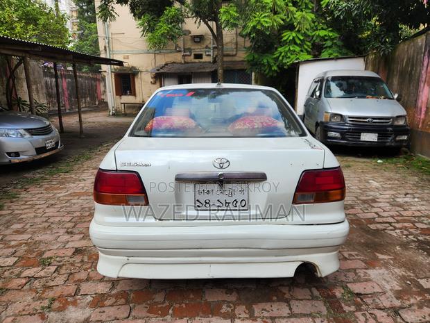 Toyota Corolla 1997 Pearl
