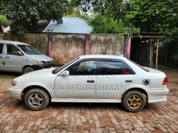 Toyota Corolla 1997 Pearl