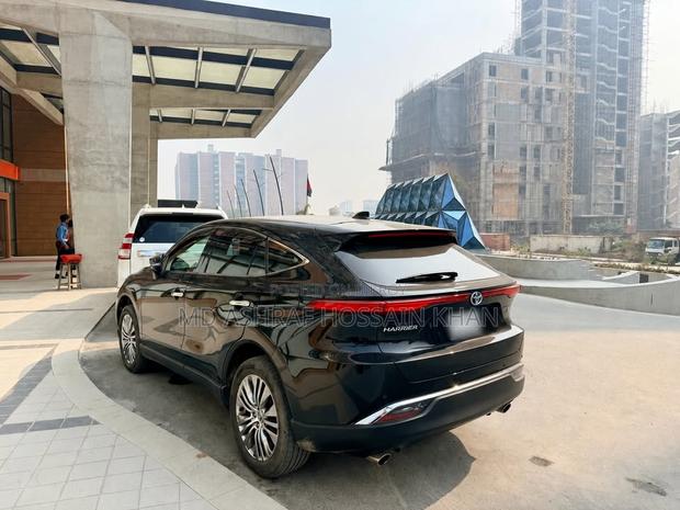 Toyota Harrier 2.5 Hybrid 2021 Black