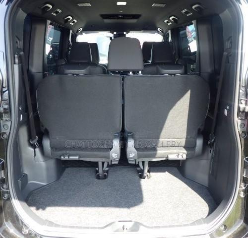 Toyota Noah 2023 Black