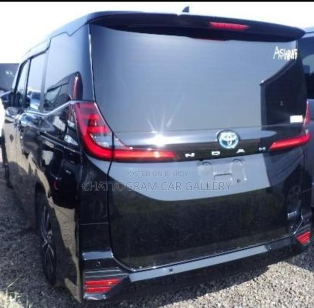 Toyota Noah 2023 Black